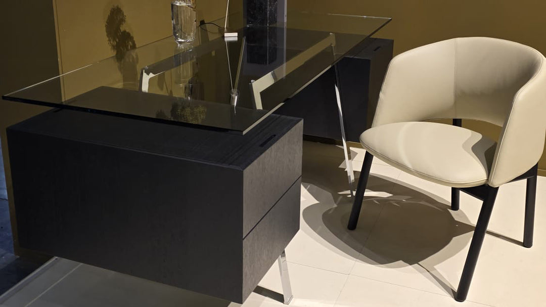 Silla de comedor con base de madera